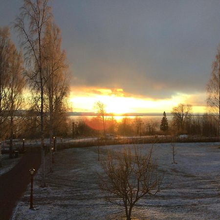 Mysigt Boende I Raettvik Med Utsikt Oever Siljan Екстериор снимка
