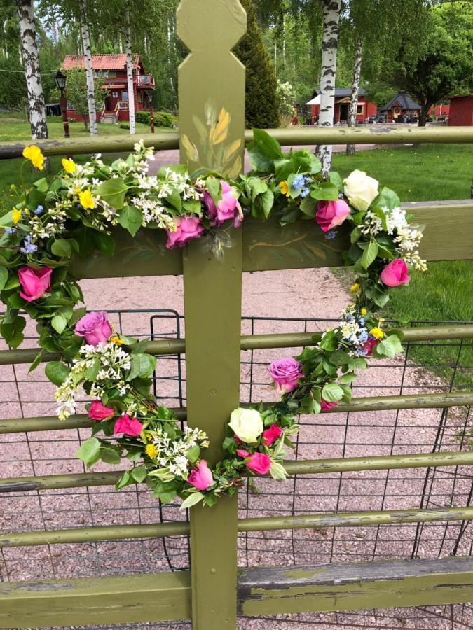 Mysigt Boende I Raettvik Med Utsikt Oever Siljan Екстериор снимка