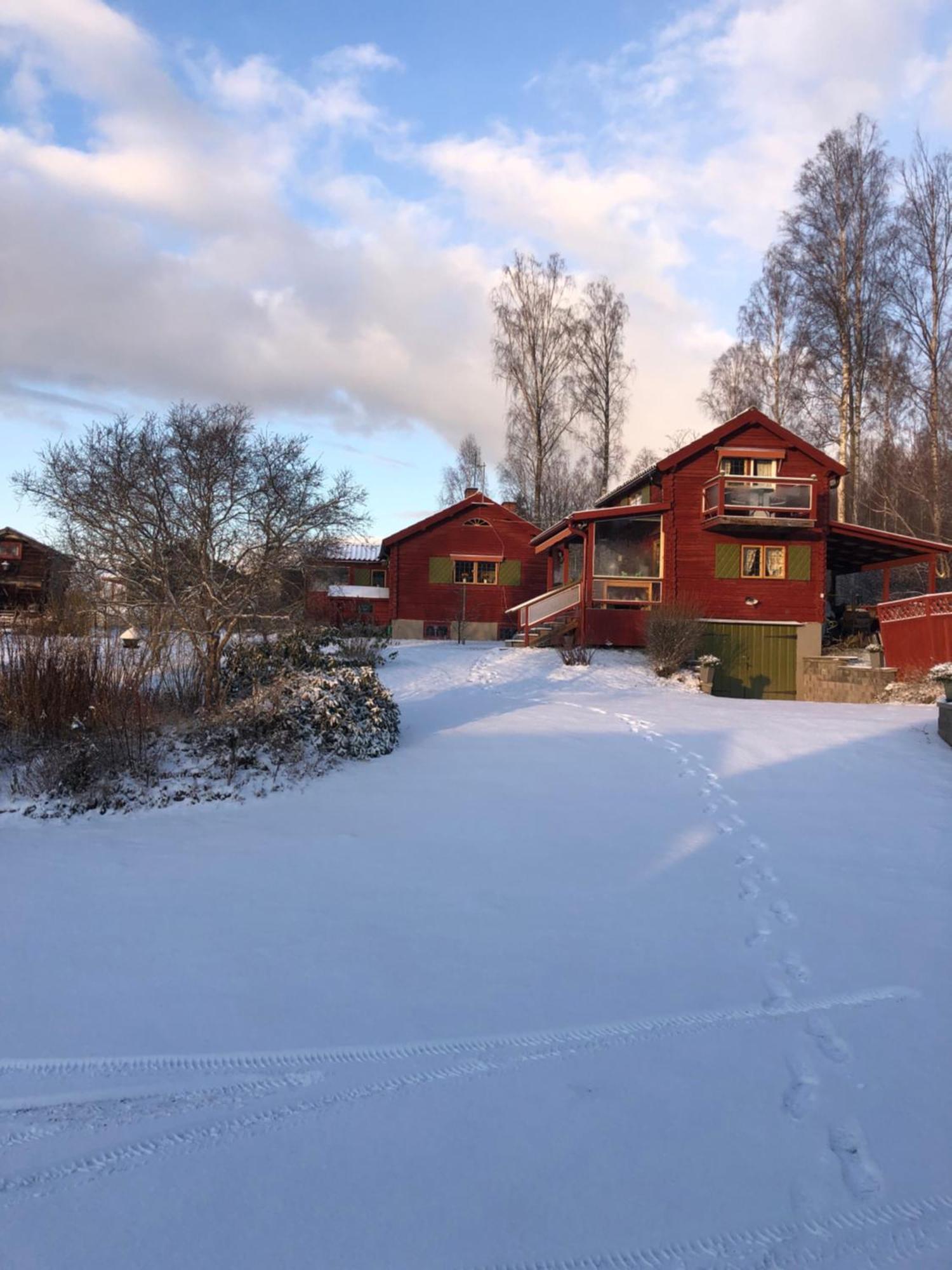 Mysigt Boende I Raettvik Med Utsikt Oever Siljan Екстериор снимка