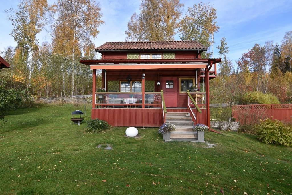 Mysigt Boende I Raettvik Med Utsikt Oever Siljan Екстериор снимка